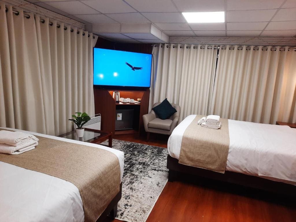 Family Room room - Image 1