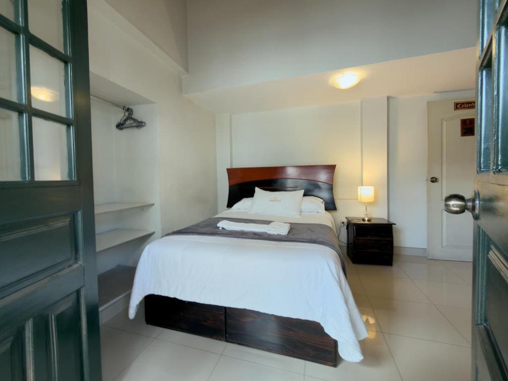 Standard Queen Room room - Image 3