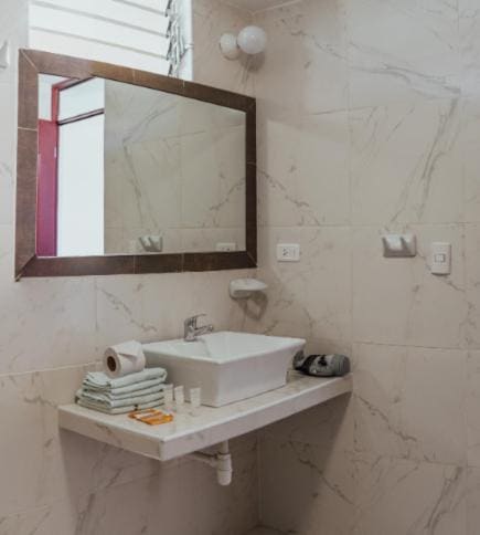 Double Room with Mountain View room - Image 3