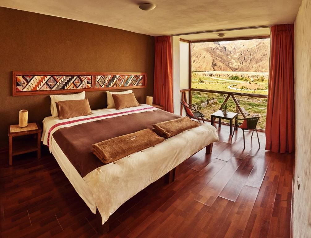 Superior Double or Twin Room with Mountain View room - Image 3