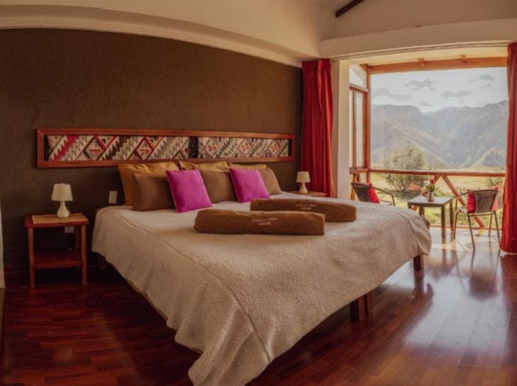 Superior Double or Twin Room with Mountain View room - Image 2