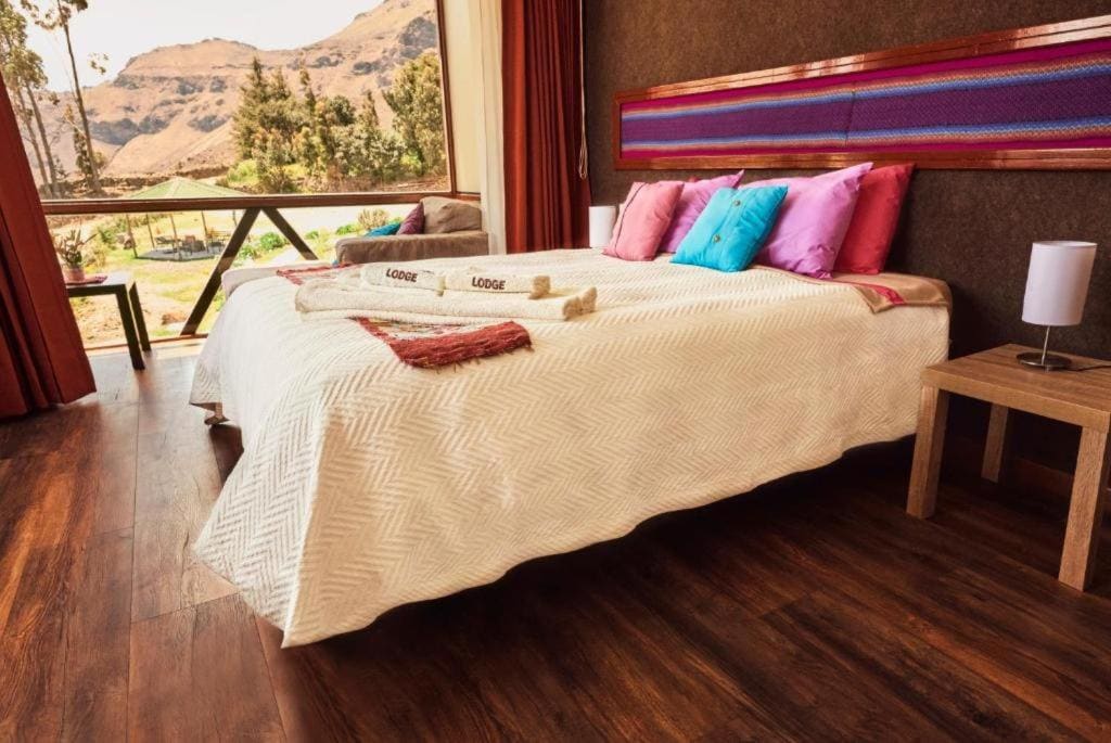 Suite with Mountain View room - Image 2