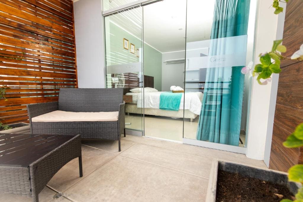 Family Room with Balcony room - Image 3