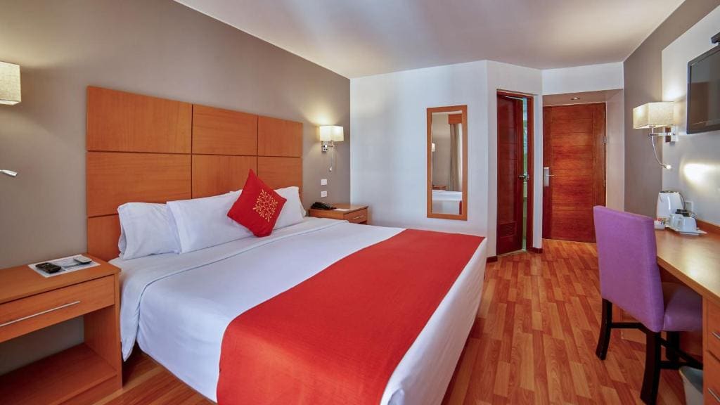 Standard King Room room - Image 2