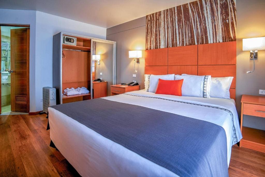 Superior King Room room - Image 2