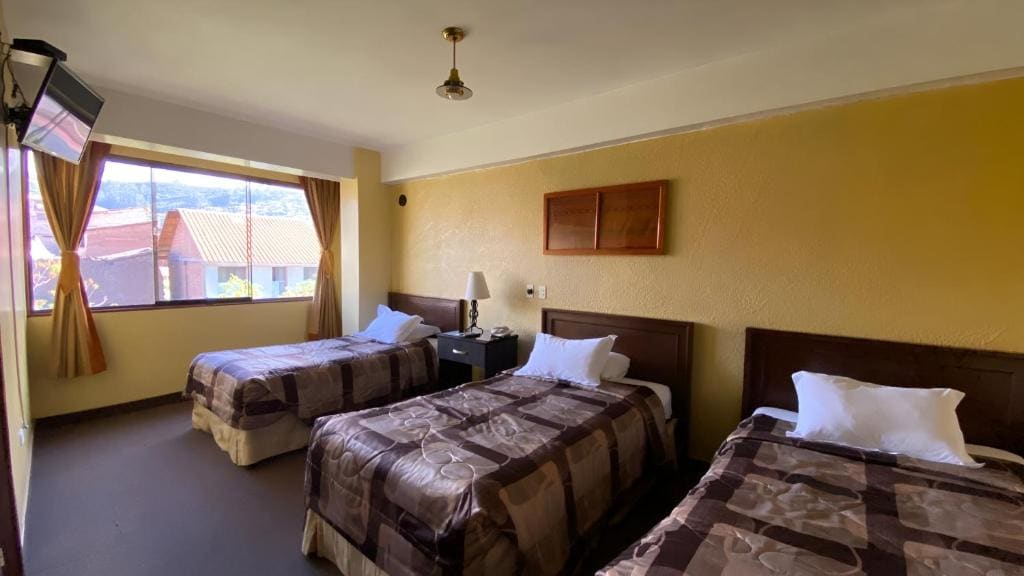 Standard Triple Room room - Image 1