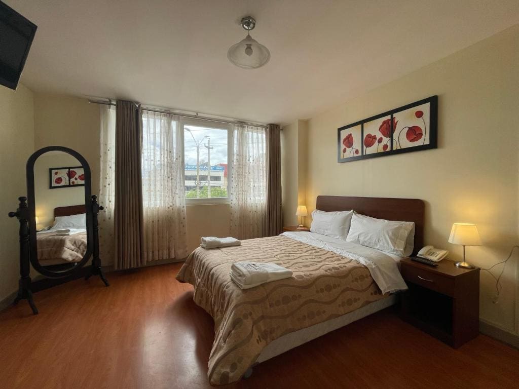 Family Room room - Image 1