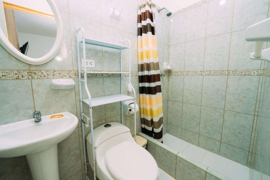 Double Room with Private Bathroom room - Image 1