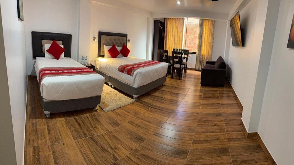 Executive Suite room - Image 3