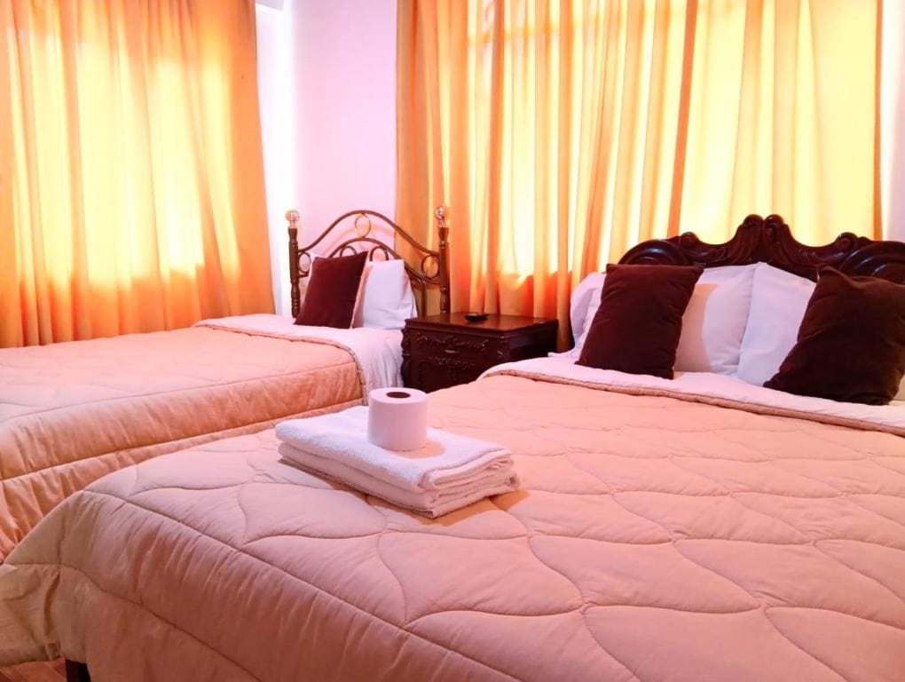 Family Room room - Image 2