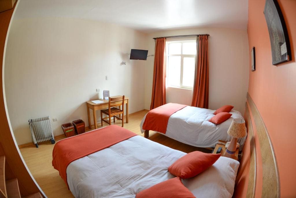 Double Room with Two Twin Beds room - Image 2