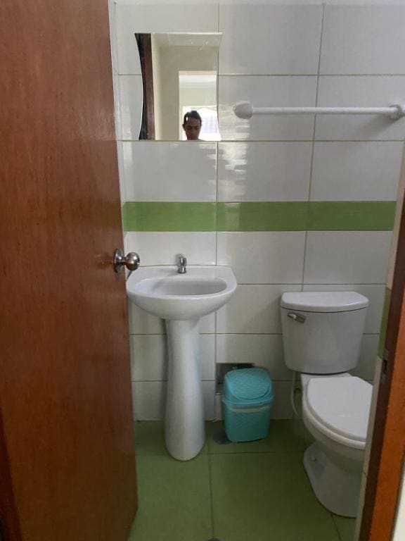 Single Room with Private Bathroom room - Image 2