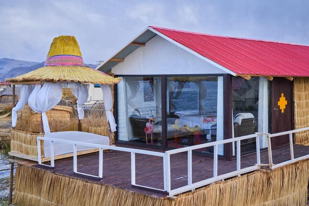 Double Room with Lake View room - Image 1
