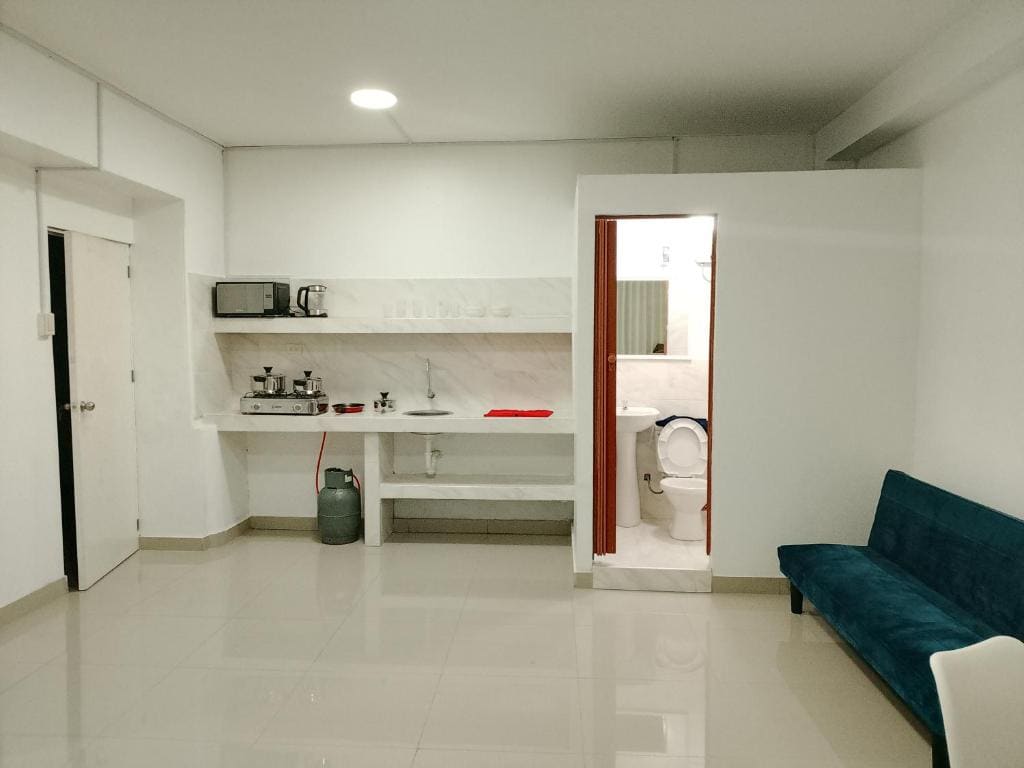 Double Room with Private Bathroom room - Image 3