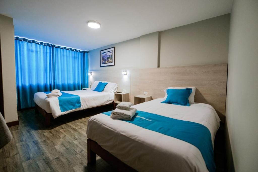 Superior Twin Room room - Image 3