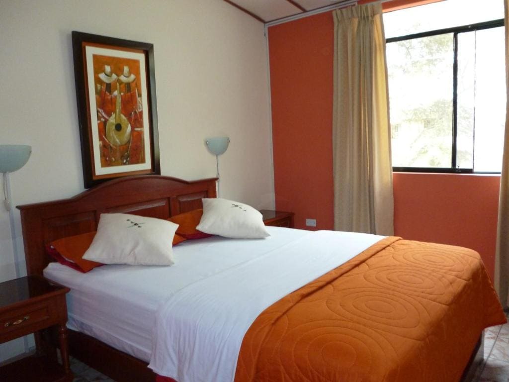 Twin Room with Private Bathroom room - Image 2