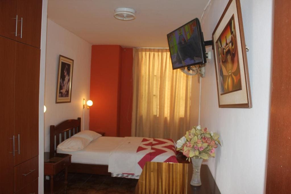 Twin Room with Private Bathroom room - Image 1