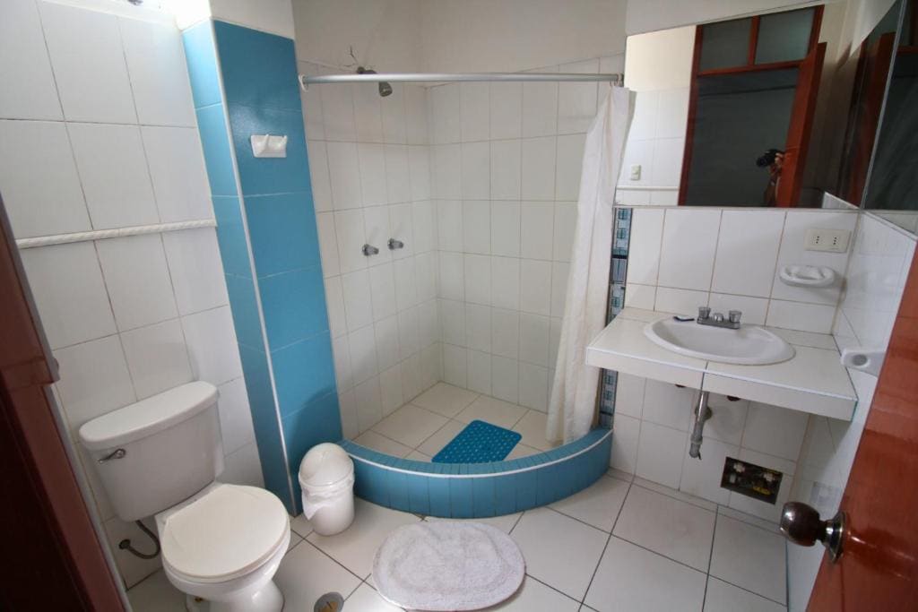 Classic Triple Room room - Image 2