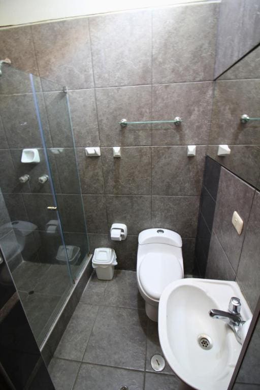 Twin Room room - Image 2