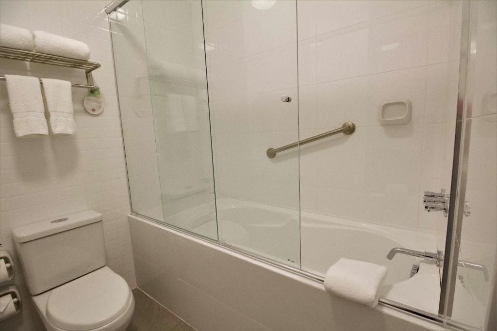Superior Double or Twin Room room - Image 3