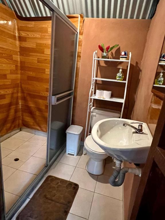 Family Bungalow room - Image 2