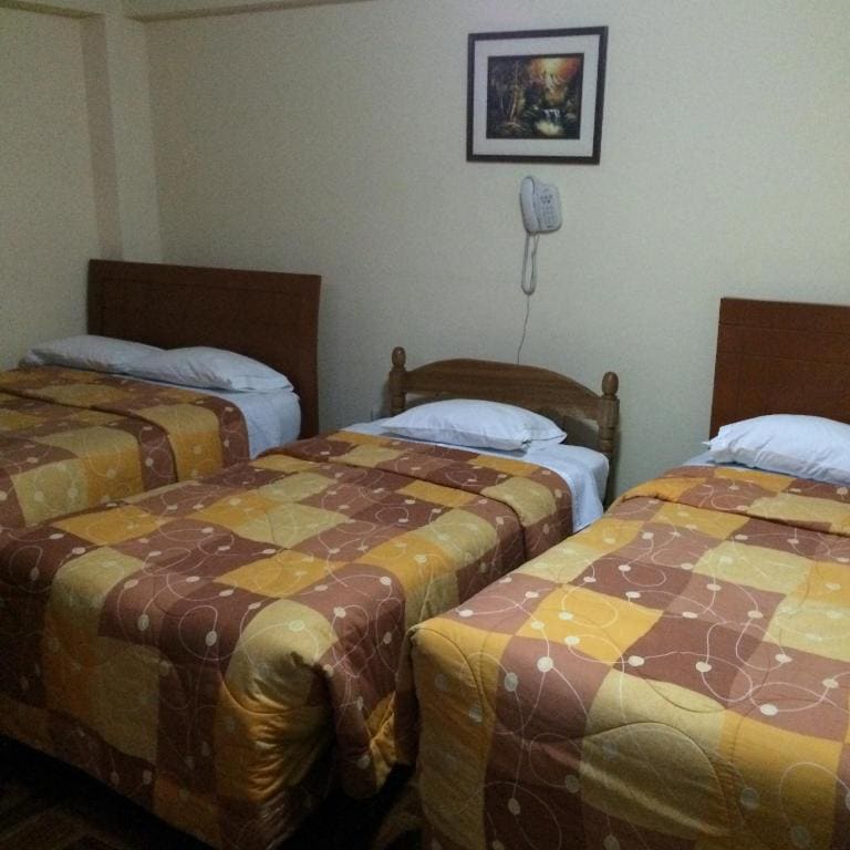 Family Room room - Image 2