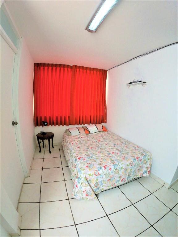 Deluxe Queen Room room - Image 3