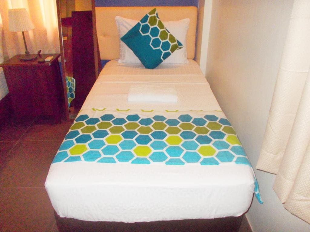 Deluxe Triple Room room - Image 2