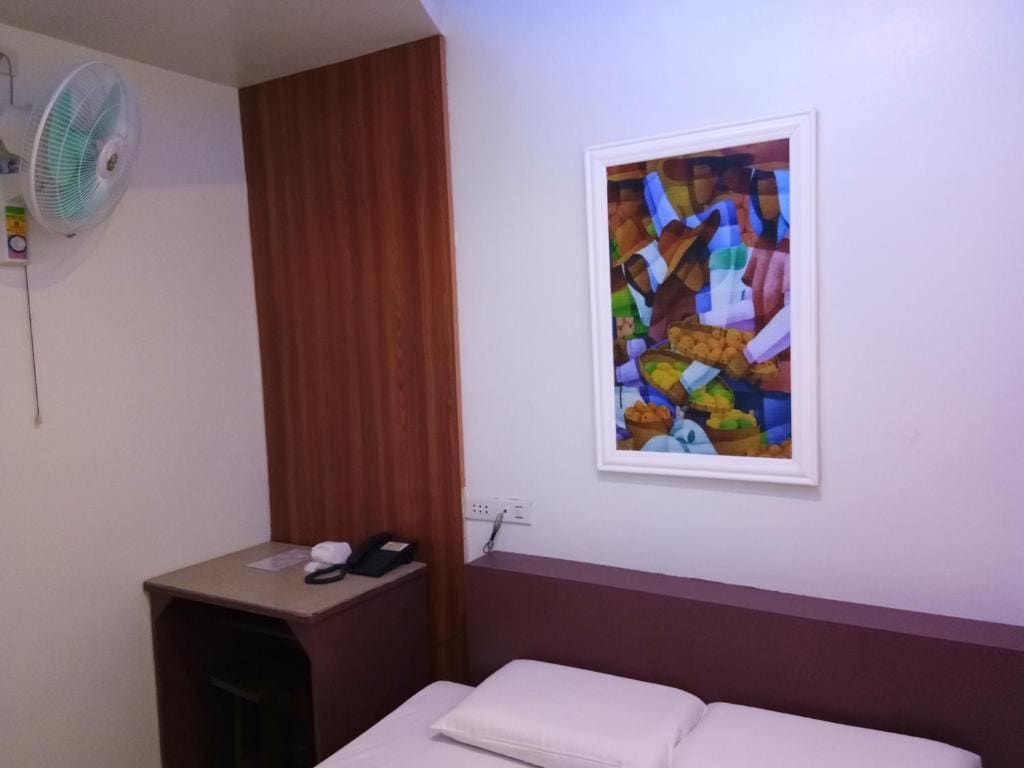 Double Room with Fan room - Image 2