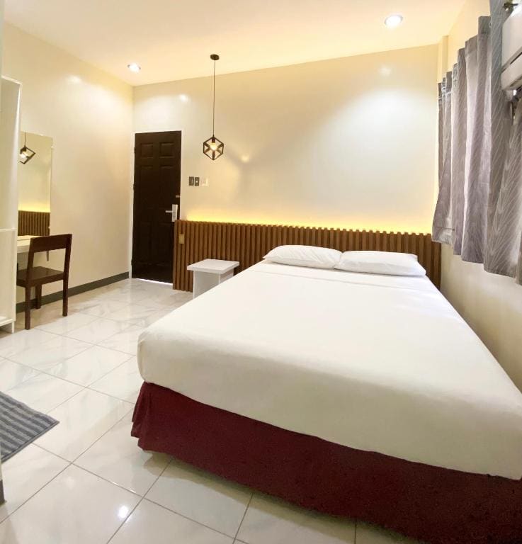 Budget Double Room room - Image 3