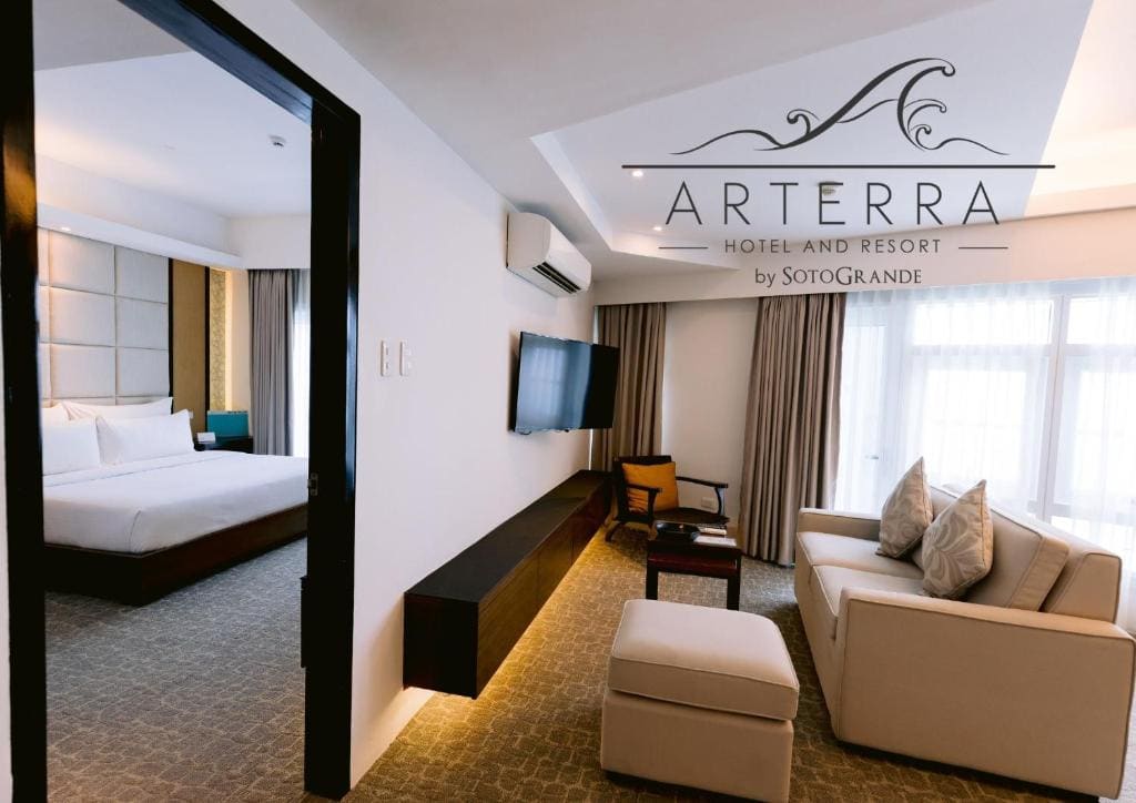 King Suite room - Image 2