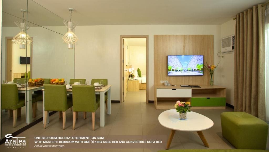 One-Bedroom Suite with Kitchen room - Image 1