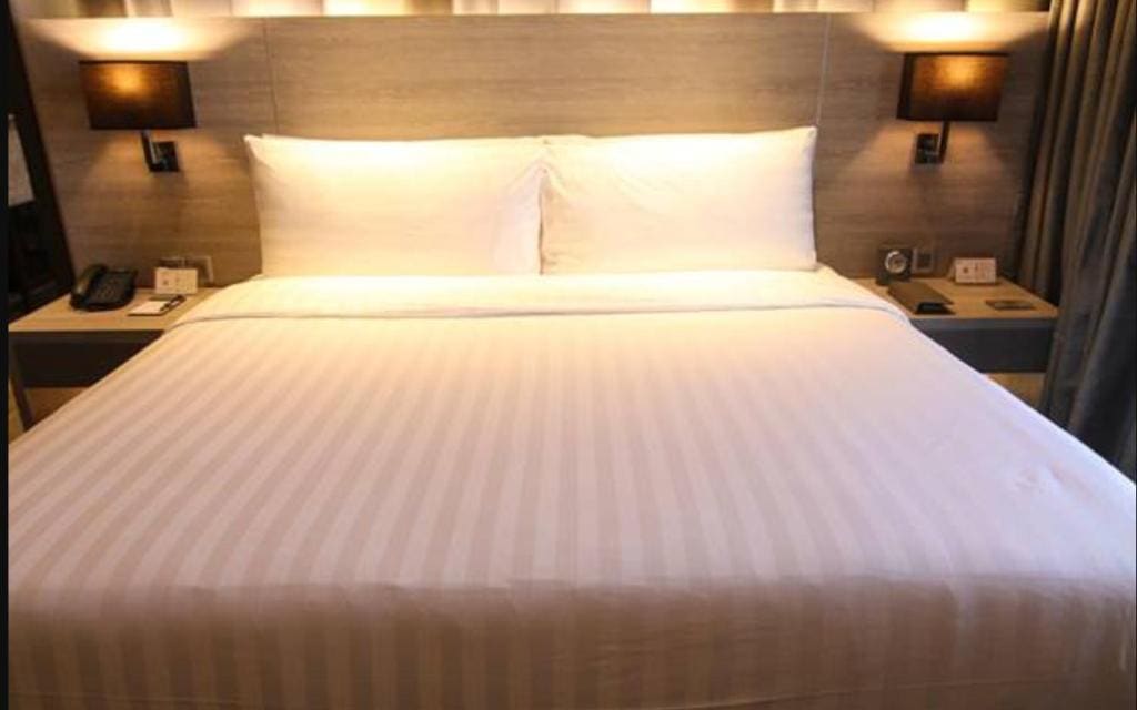 Deluxe Room room - Image 3