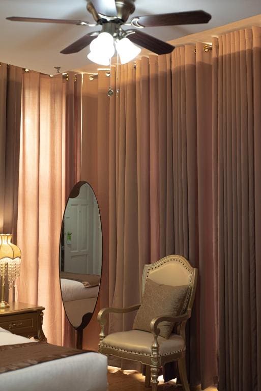 Deluxe King Studio room - Image 3