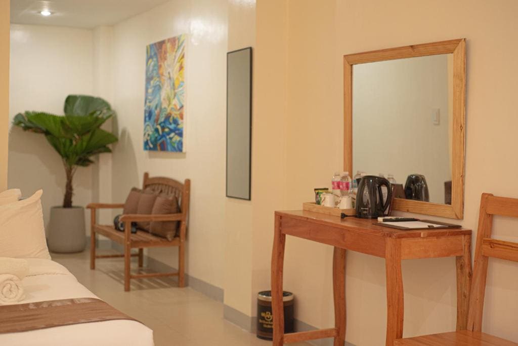 Family Room with Shower room - Image 3