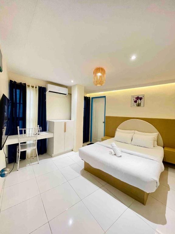 Queen Room room - Image 2