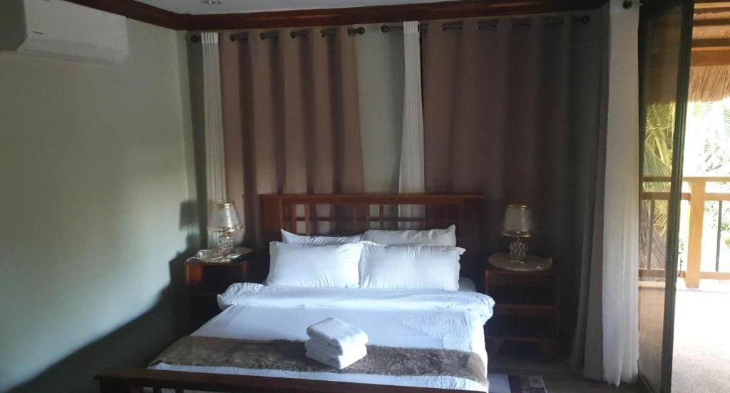 Deluxe Queen Studio room - Image 3