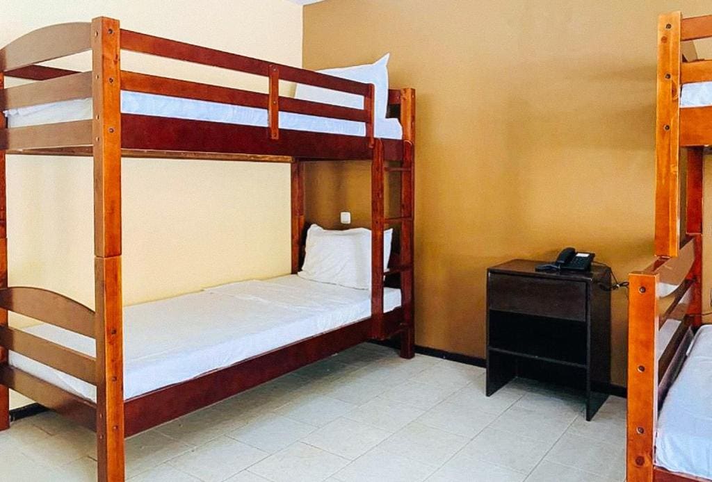 Family Room room - Image 1