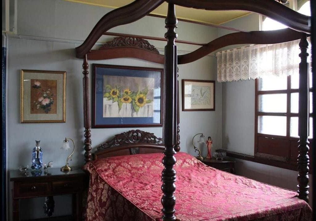 Double Room with Shared Bathroom room - Image 3