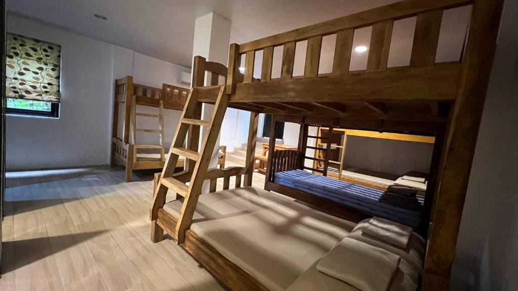 Mixed Dormitory Room room - Image 2