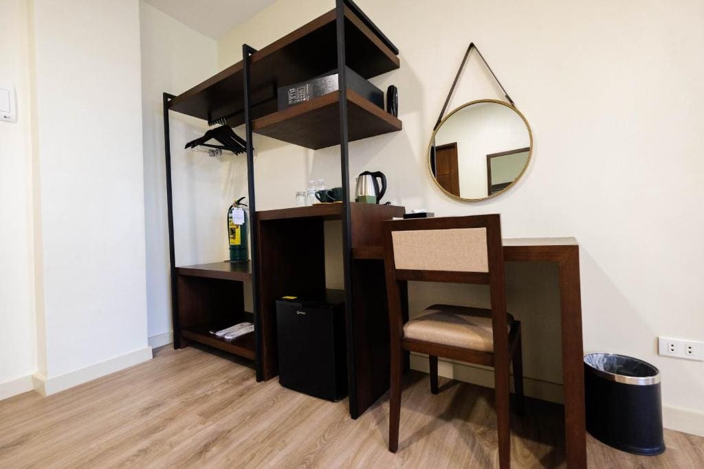 Deluxe Twin Room room - Image 3