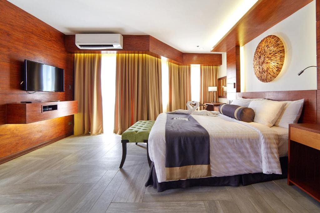 Suite with Balcony room - Image 1