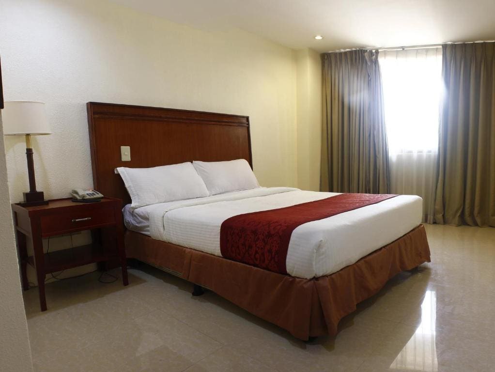 Standard Triple room - Image 1