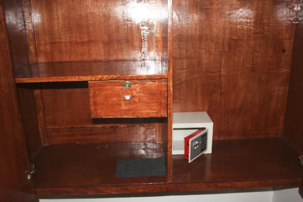 Superior Room with Partial Sea View room - Image 3