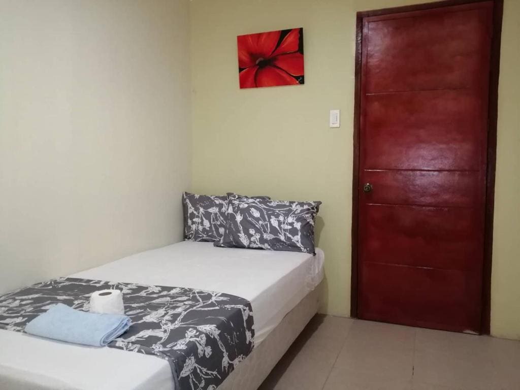 Budget Single Room room - Image 2