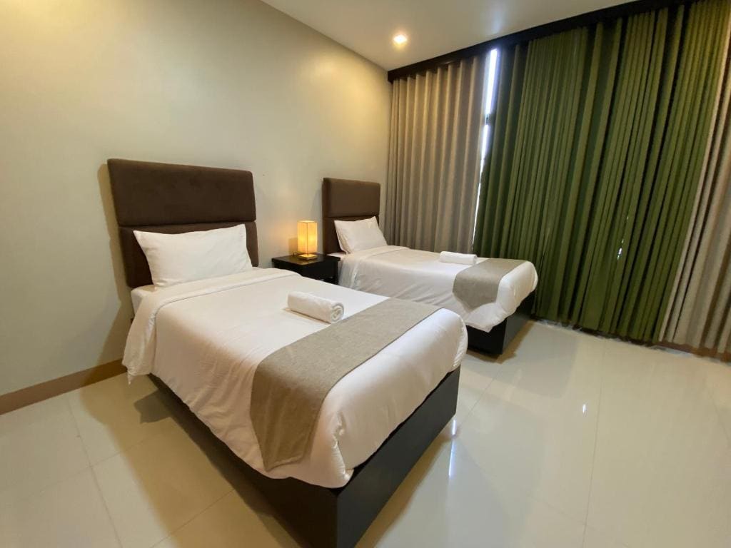 Deluxe Twin Room room - Image 2