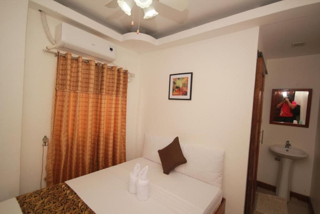 Standard Double Room room - Image 3