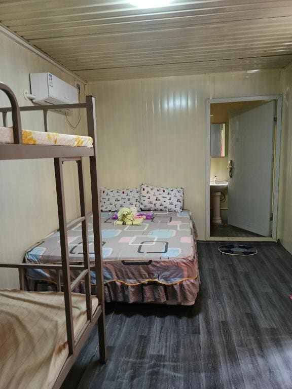 Caravan room - Image 2