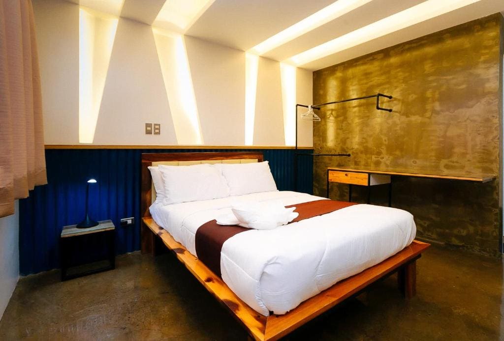 Deluxe Room room - Image 3