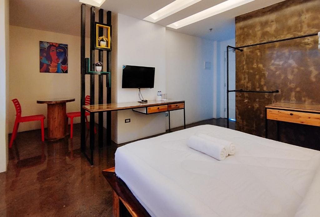 Deluxe Room room - Image 2
